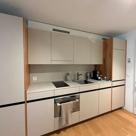 Centrally Located Familie Fiorentin *